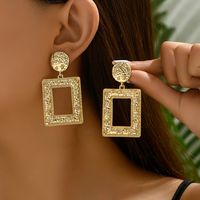 1 Pair Vintage Style Exaggerated Triangle Golden Toad Rectangle Plating Alloy Drop Earrings main image 4