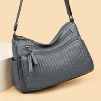 Women's Pu Leather Solid Color Classic Style Sewing Thread Square Zipper Shoulder Bag sku image 2