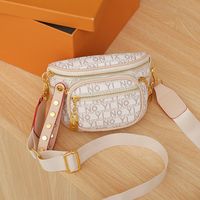 Women's Pu Leather Checkered Classic Style Sewing Thread Square Zipper Shoulder Bag main image 4