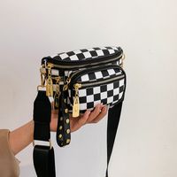 Women's Pu Leather Checkered Classic Style Sewing Thread Square Zipper Shoulder Bag sku image 2