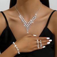 Moda Geométrico Aleación Enchapado Embutido Perla Artificial Diamante De Imitación Aretes Collar sku image 2