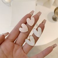 1 Pair Simple Style Classic Style Heart Shape Plating Alloy Gold Plated Ear Studs main image 2