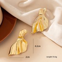 Wholesale Jewelry Simple Style Heart Shape Alloy 14k Gold Plated Asymmetrical Plating Ear Studs sku image 1