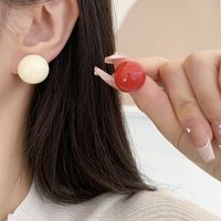1 Pair Simple Style Classic Style Round Resin Ear Studs main image 6