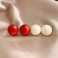 1 Pair Simple Style Classic Style Round Resin Ear Studs main image 1