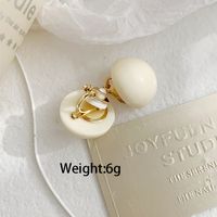 1 Pair Simple Style Classic Style Round Resin Ear Studs sku image 3