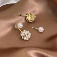 1 Pair Ethnic Style Simple Style Flower Plating Inlay Alloy Pearl Gold Plated Drop Earrings main image 8