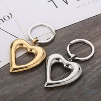 Simple Style Classic Style Heart Shape Stainless Steel Plating 18k Gold Plated Keychain main image 1