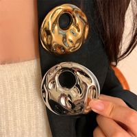 Casual Simple Style Solid Color Alloy Plating Hollow Out Women's Brooches 1 Piece main image 1
