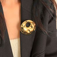 Casual Simple Style Solid Color Alloy Plating Hollow Out Women's Brooches 1 Piece main image 9