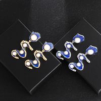 1 Pair Vintage Style Color Block Plating Inlay Alloy Artificial Pearls Drop Earrings main image 1
