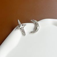 Wholesale Jewelry Simple Style Star Moon Alloy Rhinestones Asymmetrical Plating Inlay Ear Studs sku image 1