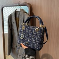 Women's All Seasons Woolen Solid Color Classic Style Sewing Thread Square Zipper Handbag main image 2