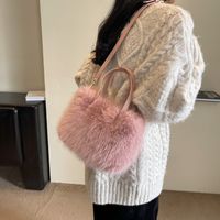 Women's Plush Solid Color Cute Basic Sewing Thread Square Magnetic Buckle Shoulder Bag Crossbody Bag Bucket Bag main image 1