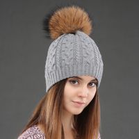 Women's Casual Simple Style Solid Color Eaveless Wool Cap main image 3
