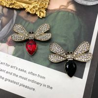 Simple Style Bee Alloy Inlay Rhinestones Women's Brooches main image 1