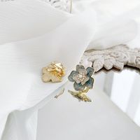 Wholesale Jewelry Vintage Style Flower Alloy Gold Plated Plating Ear Studs sku image 2