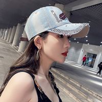 Women's Classic Style Letter Curved Eaves Baseball Cap main image 3