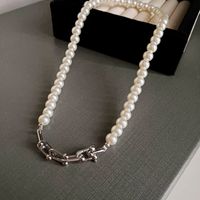 Simple Style Round Arylic Artificial Pearl Beaded Women's Necklace main image 2