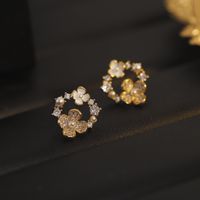 1 Pair Princess French Style Sweet Flower Inlay Copper Artificial Rhinestones Artificial Pearls Ear Studs main image 4