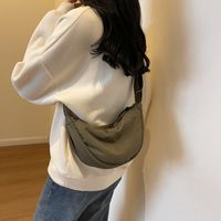 Women's All Seasons Cloth Solid Color Classic Style Streetwear Sewing Thread Dumpling Shape Zipper Shoulder Bag main image 6
