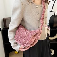 Women's Autumn&winter Polyester Solid Color Maximalism Classic Style Streetwear Knot Sewing Thread Dumpling Shape Zipper Underarm Bag sku image 4
