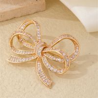 Simple Style Classic Style Bow Knot Copper Plating Inlay Zircon Women's Brooches 1 Piece main image 3