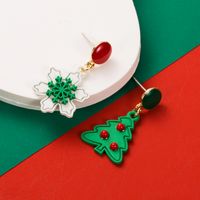 1 Pair Christmas Streetwear Christmas Tree Snowman Snowflake Enamel Alloy Gold Plated Drop Earrings sku image 3