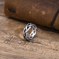 Vintage Style Commute Solid Color 304 Stainless Steel Criss Cross Men's Rings sku image 1