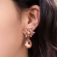 1 Pair Elegant Lady Geometric Inlay Alloy Rhinestones Gold Plated Drop Earrings main image 6