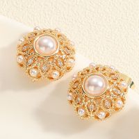 1 Pair Simple Style Commute Flower Plating Inlay Copper Pearl Zircon 14k Gold Plated Drop Earrings main image 5