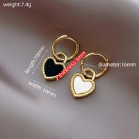 1 Pair Casual Simple Style Heart Shape Plating Inlay Titanium Steel Acrylic 18K Gold Plated Earrings main image 3