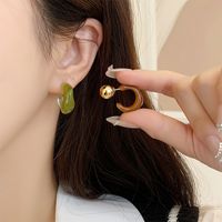 1 Pair Elegant Lady C Shape Alloy Resin Gold Plated Ear Studs main image 3