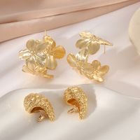 1 Pair Vintage Style Simple Style Water Droplets Solid Color Flower Plating Copper 18k Gold Plated Earrings main image 10
