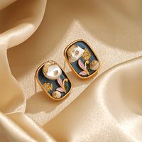 1 Pair Casual Simple Style Flower Plating Inlay Copper Freshwater Pearl 18k Gold Plated Ear Studs main image 7