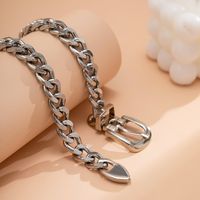 Vintage Style Geometric Solid Color Alloy Plating Chain Women's Necklace main image 4