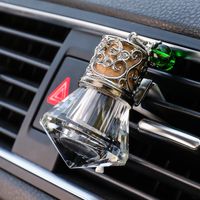 Simple Multi-color Transparent Geometric Pattern Crystal Car Interior Car Air Conditioning Vent Perfume Bottle Hanging Ornaments main image 1