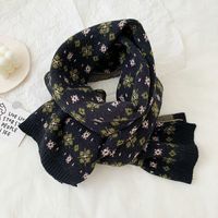 Women's Vintage Style Snowflake Knit Scarf main image 4