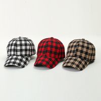 Women's Basic Retro Plaid Curved Eaves Baseball Cap main image 3