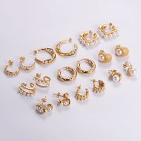 1 Pair Simple Style Solid Color Plating 304 Stainless Steel Pearl 18K Gold Plated Ear Studs main image 3