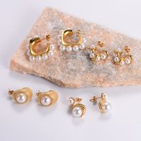1 Pair Simple Style Solid Color Plating 304 Stainless Steel Pearl 18K Gold Plated Ear Studs main image 2