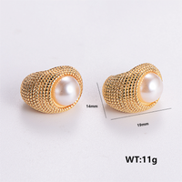 1 Pair Simple Style Solid Color Plating 304 Stainless Steel Pearl 18K Gold Plated Ear Studs main image 7