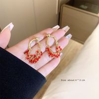 Wholesale Jewelry Exaggerated Classic Style Grape Alloy Beaded Drop Earrings sku image 2