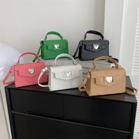 Women's Pu Leather Heart Shape Solid Color Streetwear Square Lock Clasp Handbag main image 7