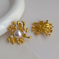 1 Piece Vintage Style Fireworks Plating Inlay Copper Artificial Pearls Artificial Diamond 18k Gold Plated Ear Studs main image 6