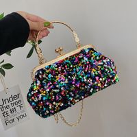 Women's Pu Leather Solid Color Elegant Sequins Shell Lock Clasp Evening Bag main image 6