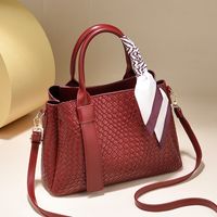 Women's Pu Leather Solid Color Elegant Cute Square Zipper Handbag main image 4