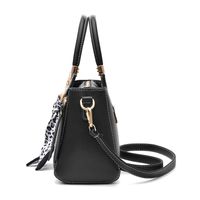 Women's Pu Leather Solid Color Elegant Square Zipper Handbag main image 4