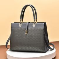 Women's Pu Leather Plaid Solid Color Elegant Vintage Style Square Zipper Buckle Handbag sku image 5
