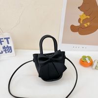Girl's Pu Leather Solid Color Bow Knot Cute Square Magnetic Buckle Handbag sku image 1